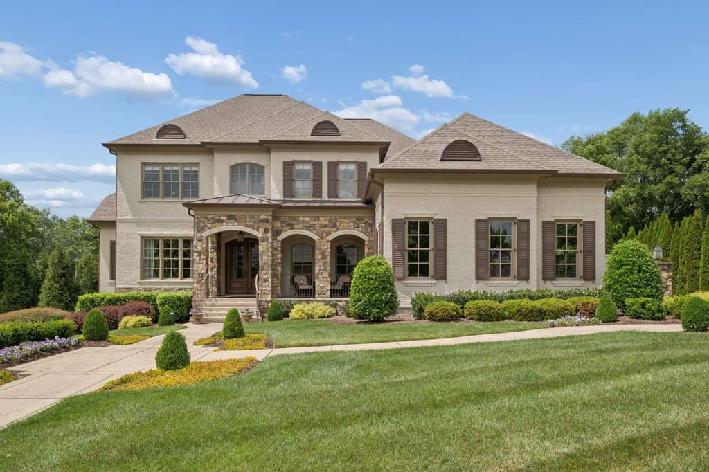 988 Still Forest Dr, Brentwood