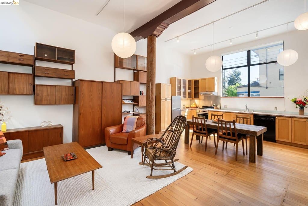 2484 Martin Luther King Jr Way, Berkeley