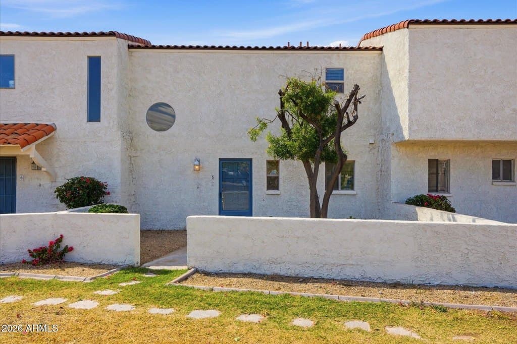 8502 N Central Ave Unit 5