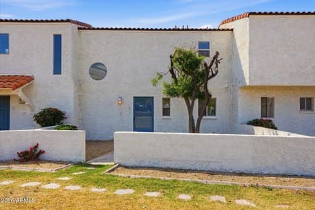 8502 N Central Ave Unit 5