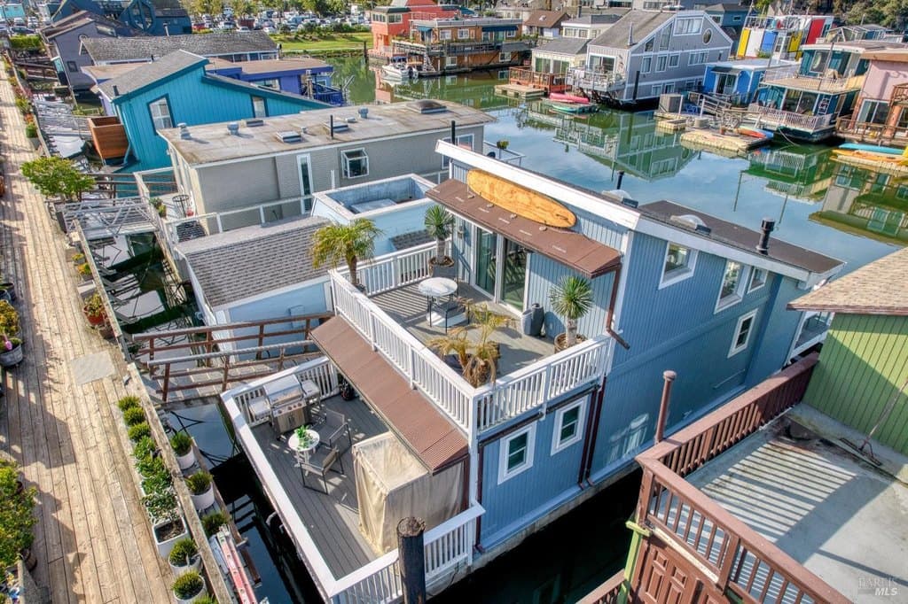 17 E Pier, Sausalito