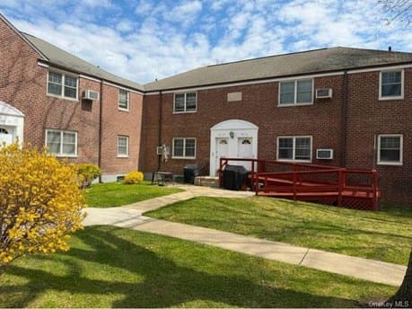 251-19 61st Ave Unit 19A