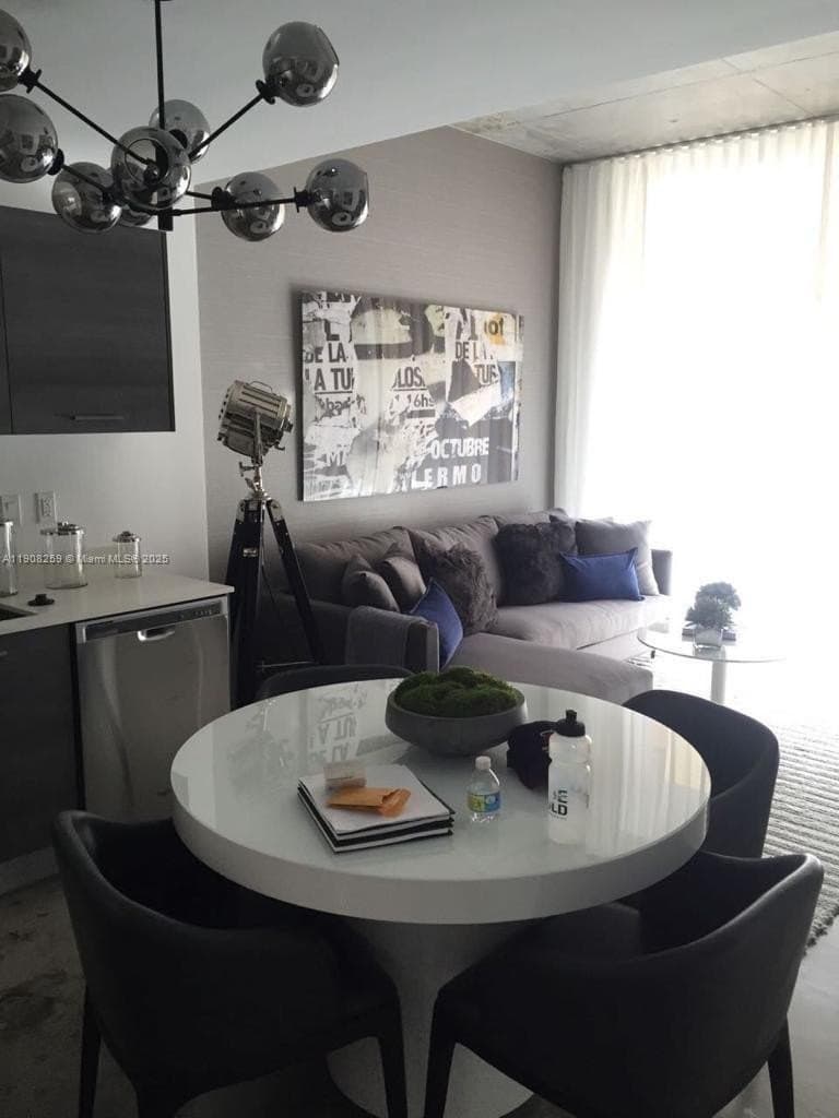 151 SE 1st St Apt 903