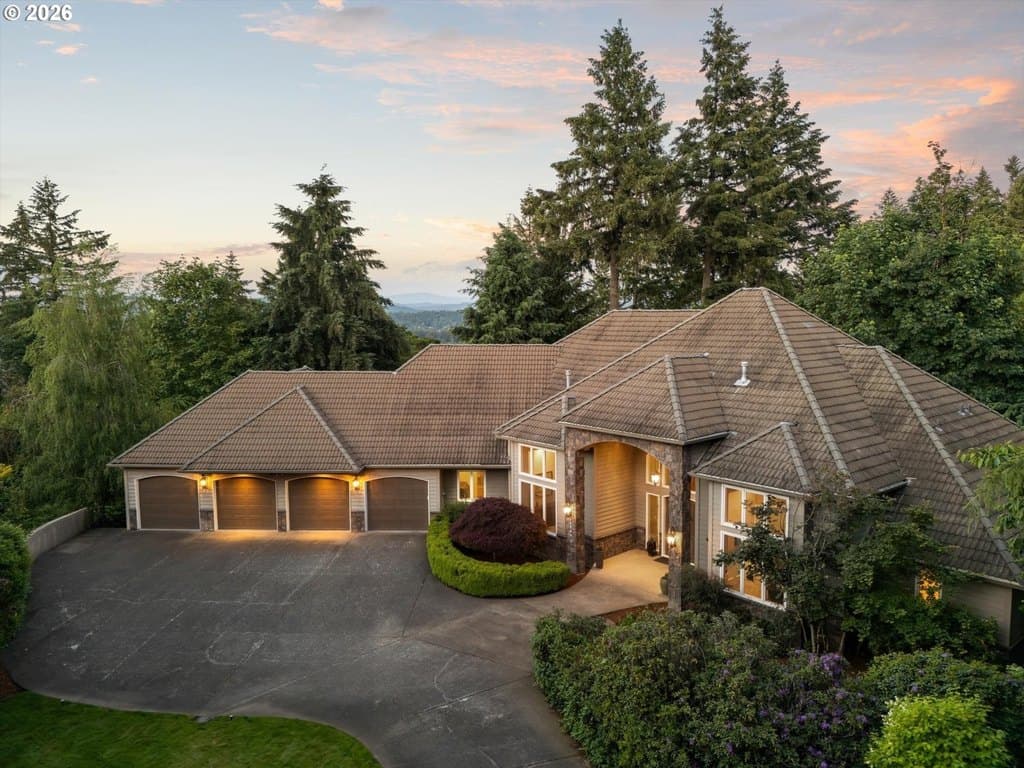 19700 Wildwood Dr, West Linn