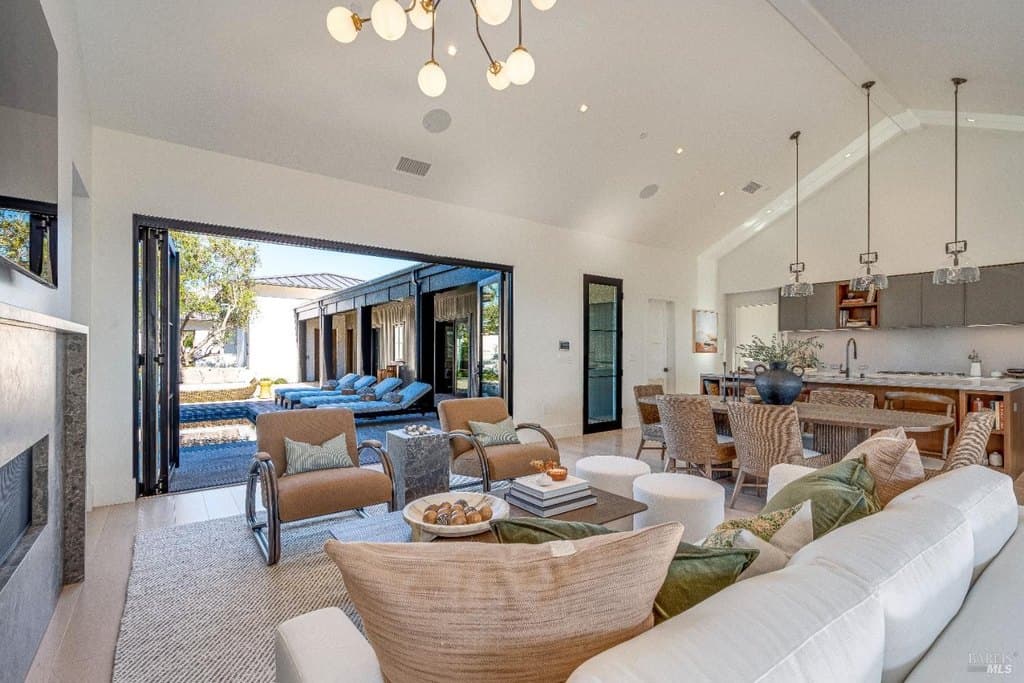 110 Vintners Ct, Napa