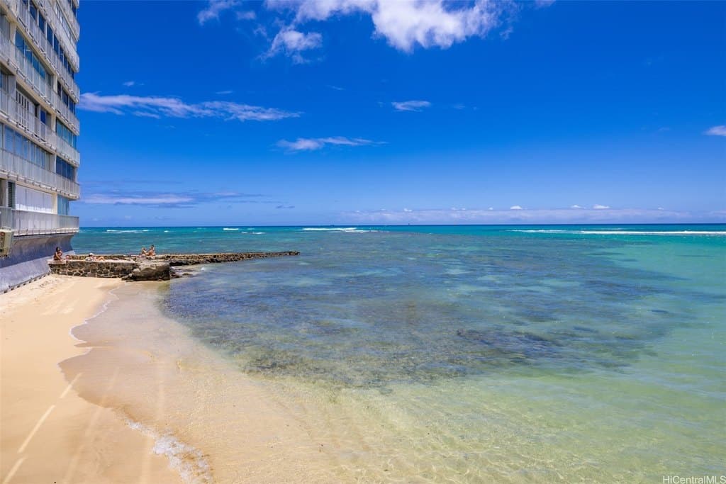 2801 Coconut Ave Apt 2D, Honolulu