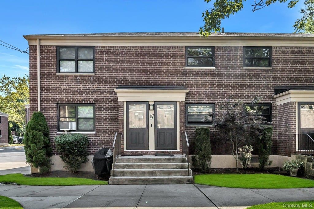 219-57 74th Ave Unit 423A2