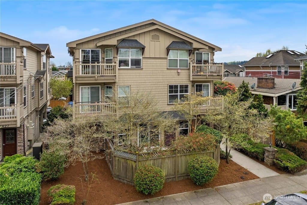 2433 NW 59th St Unit 101, Seattle
