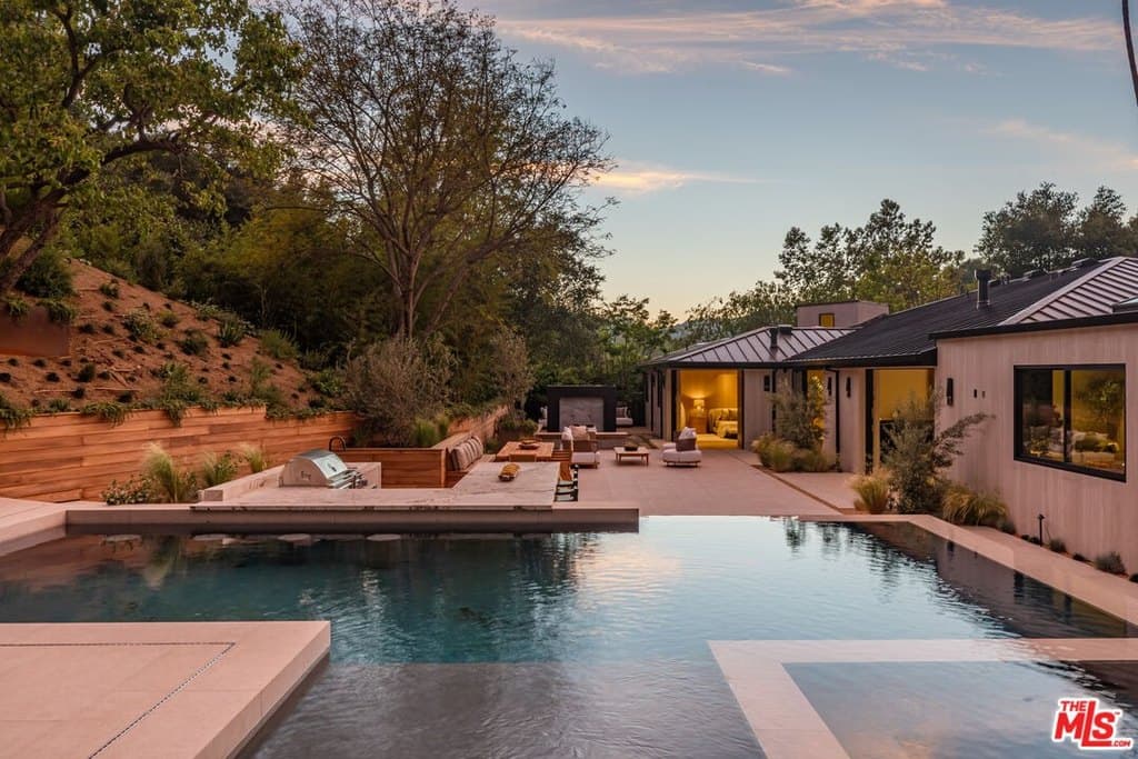 3187 Oakdell Rd, Studio City