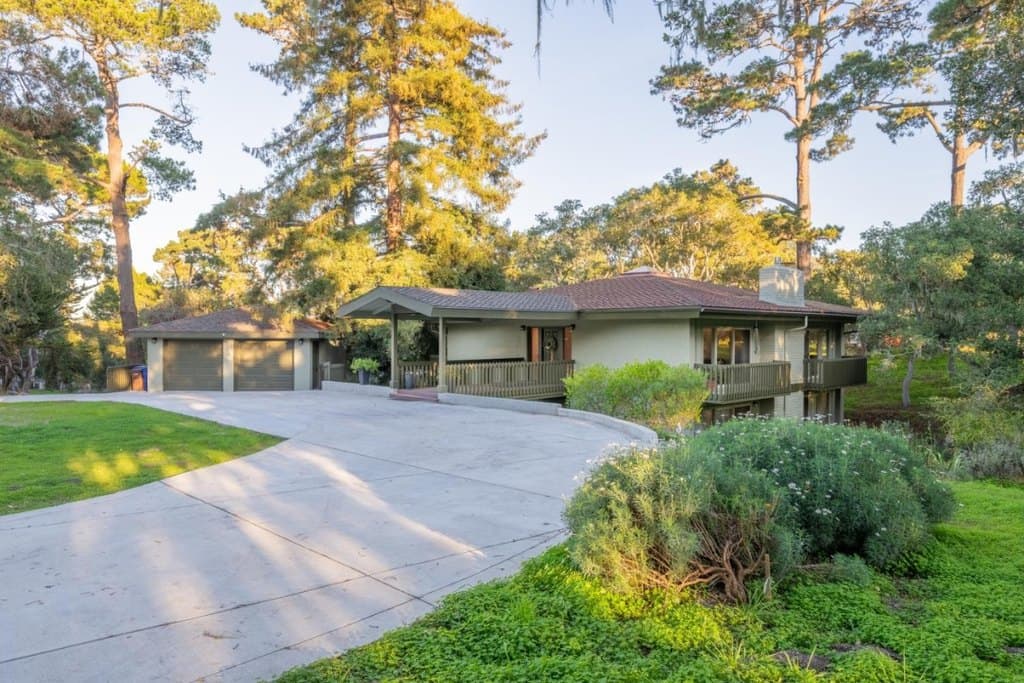 1125 Alta Mesa Rd, Monterey