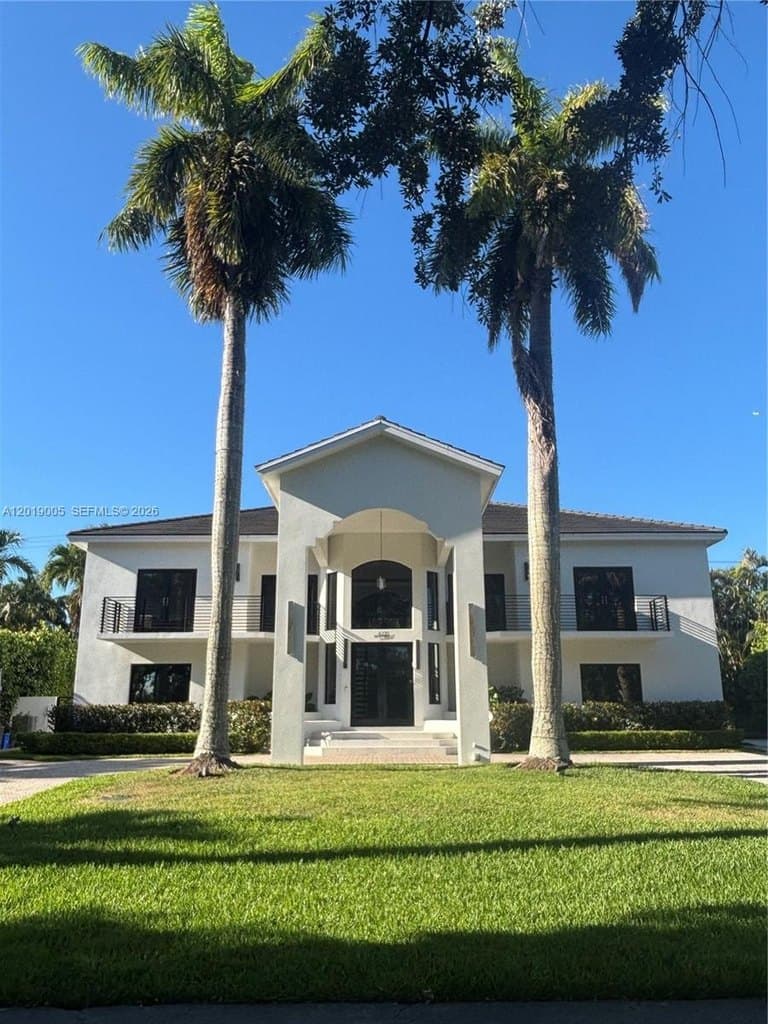 6220 SW 144th St, Coral Gables