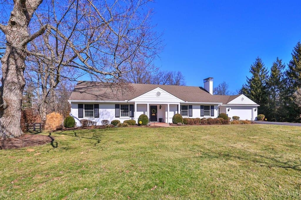 7708 Ahwenasa Ln, Indian Hill