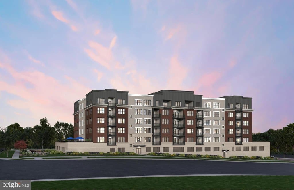 1121 Fortune Ter Unit 205