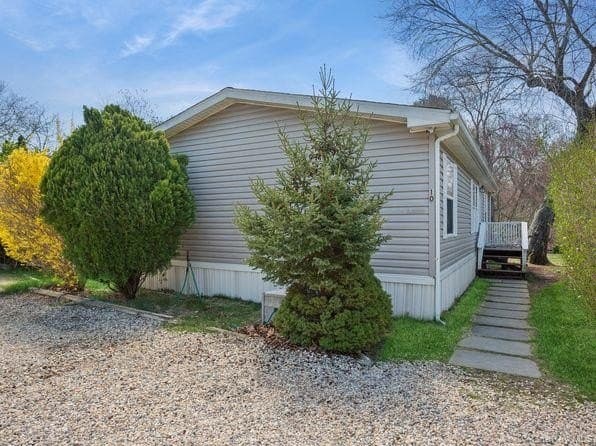 337 Three Mile Harbor Rd Unit 10, East Hampton