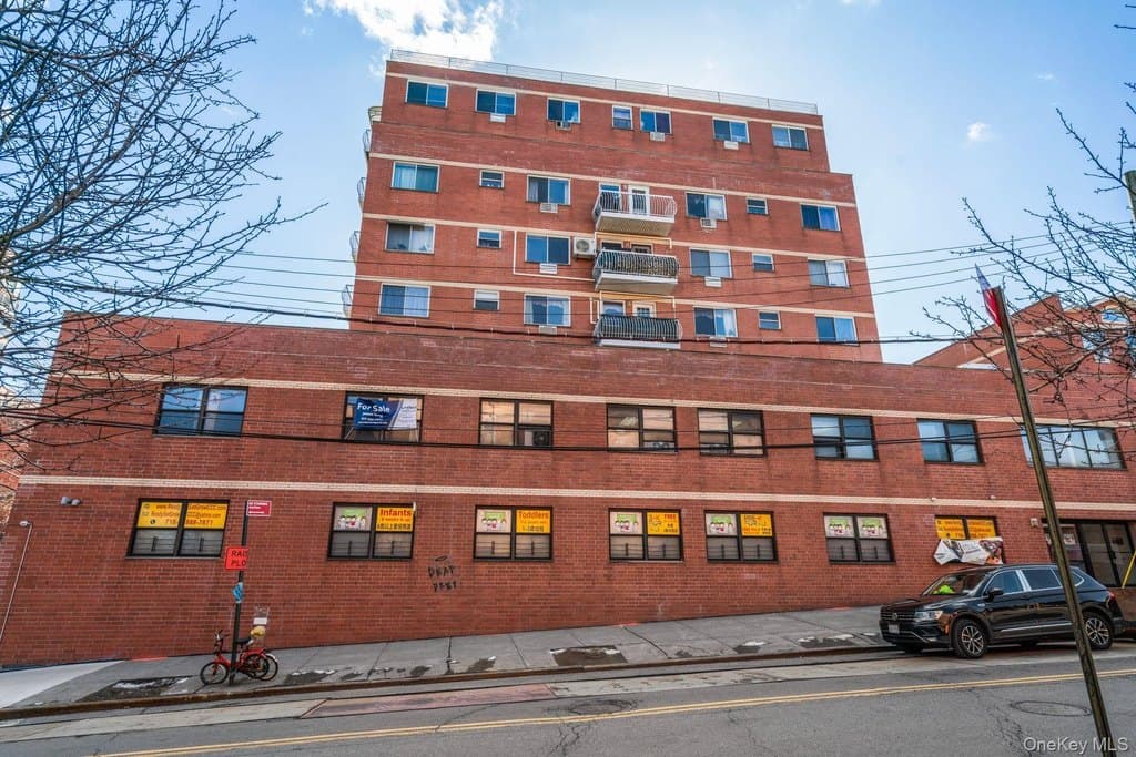 13616 31st Rd Apt 8B