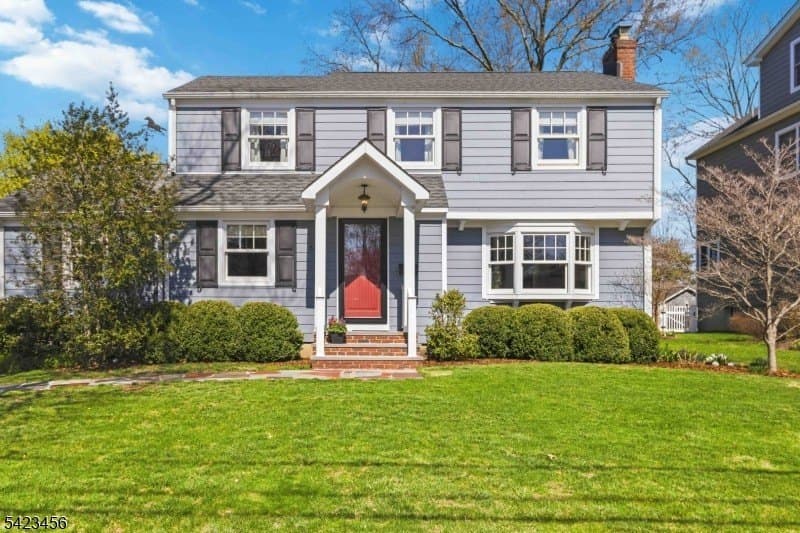 54 Knollwood Ave, Madison