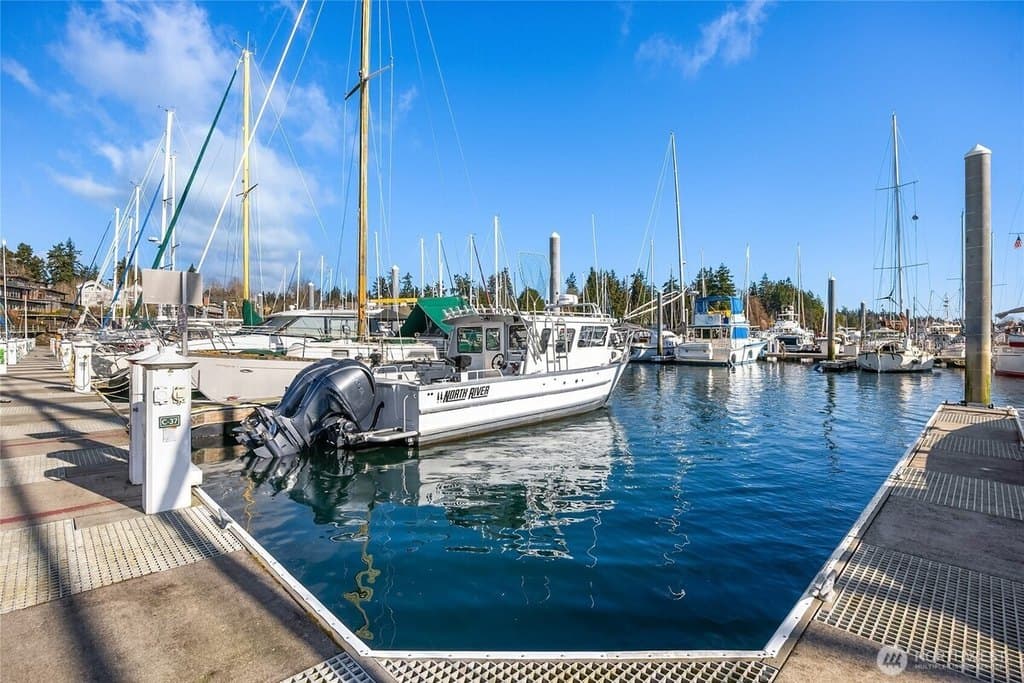 141 Parfitt Way SW Unit C37, Bainbridge Island