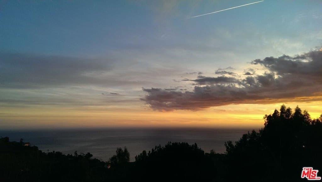 Eldermoor Dr, Malibu