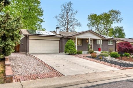765 Vivian Ct