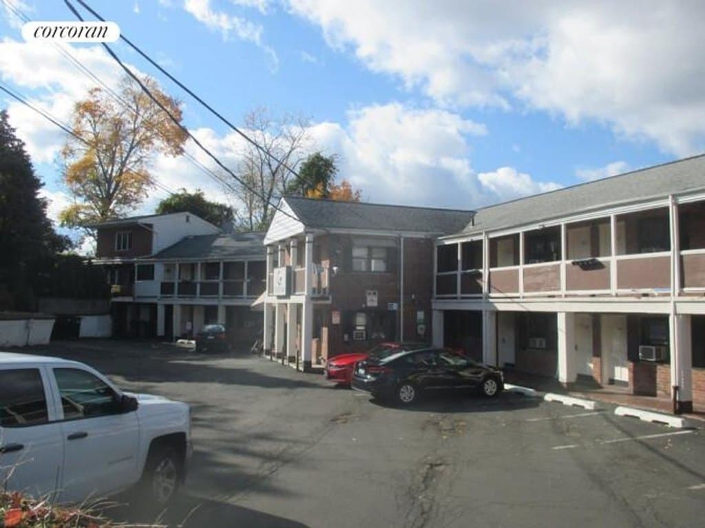 19 Waldo Ave, White Plains