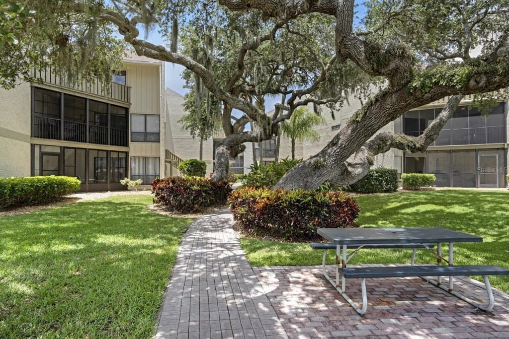 6157 Midnight Pass Rd Apt E22, Sarasota