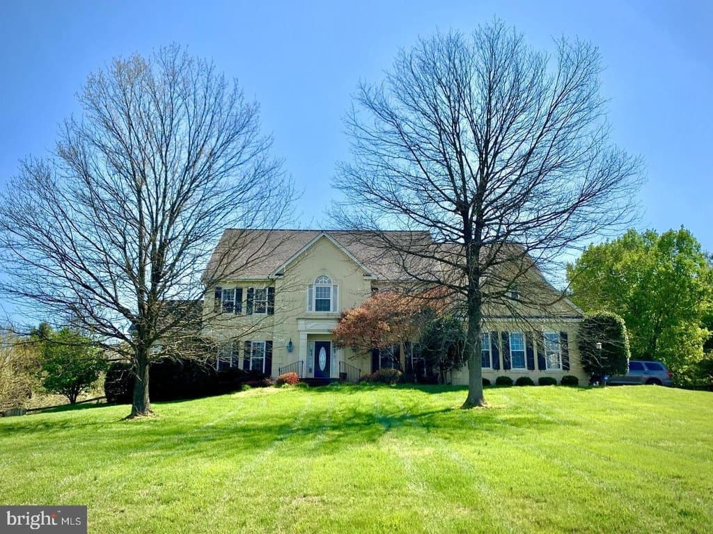 615 Nalls Farm Way