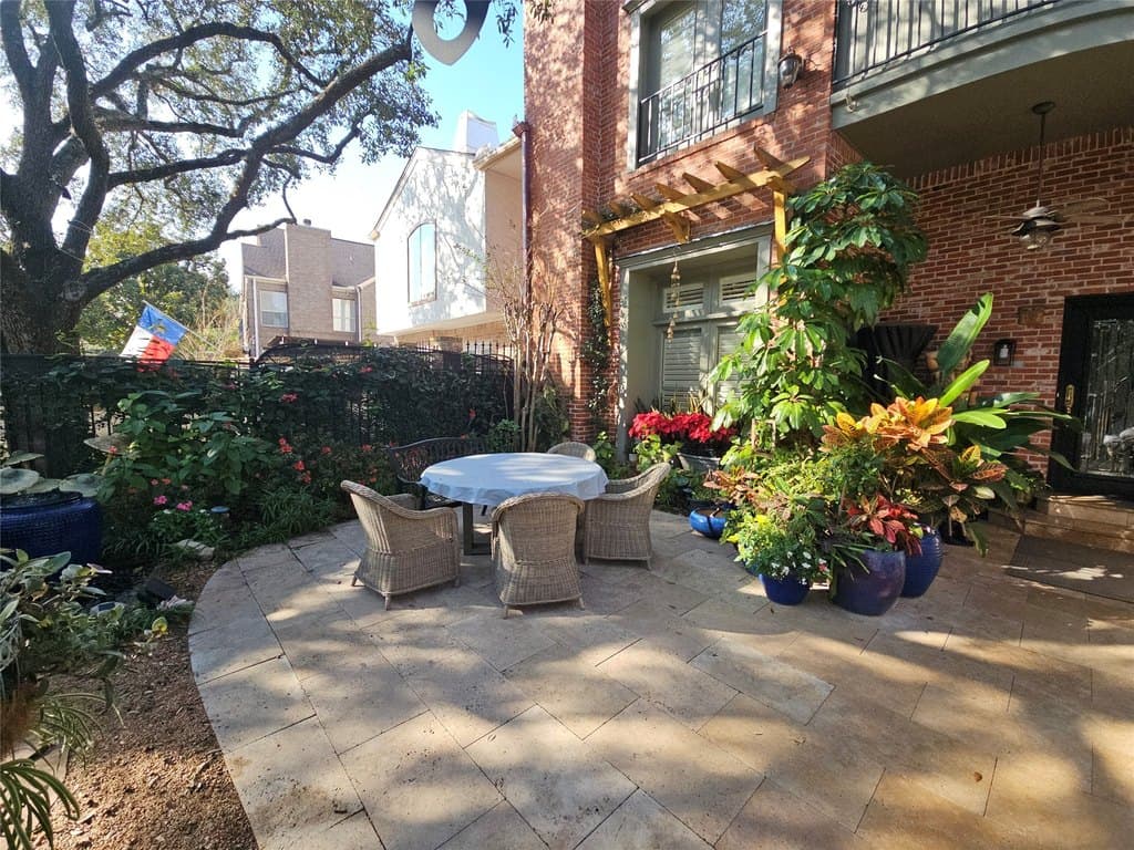 4716 Post Oak Timber Dr