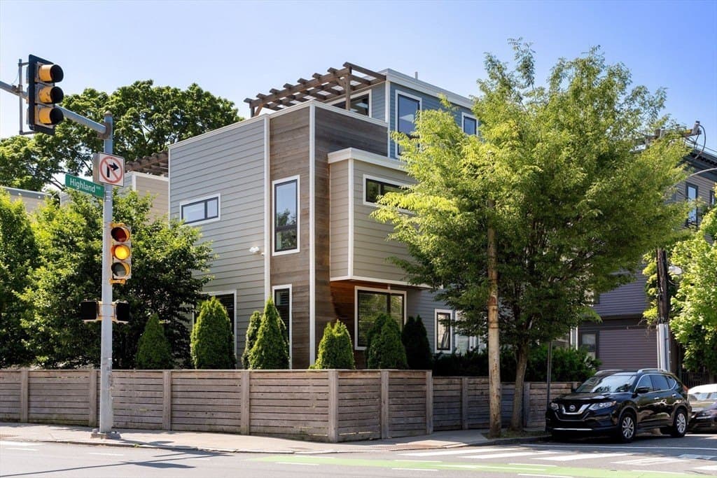 1498 Cambridge St Unit 2, Cambridge