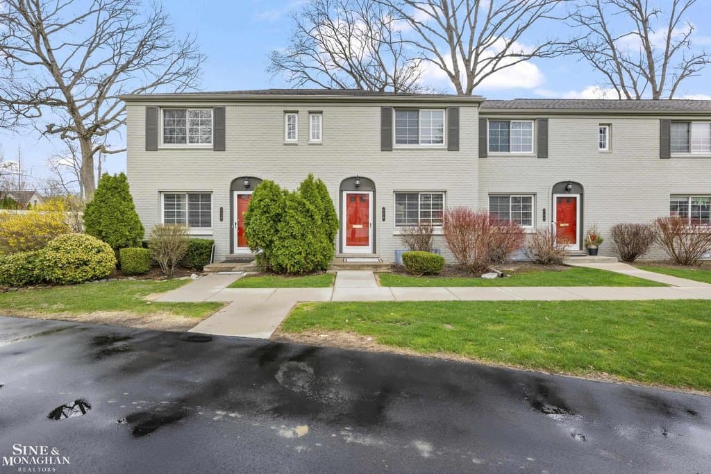 716 Graefield Ct, Birmingham