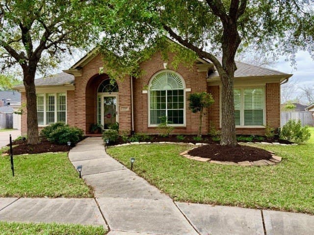 8530 Chipping Rock Dr, Sugar Land