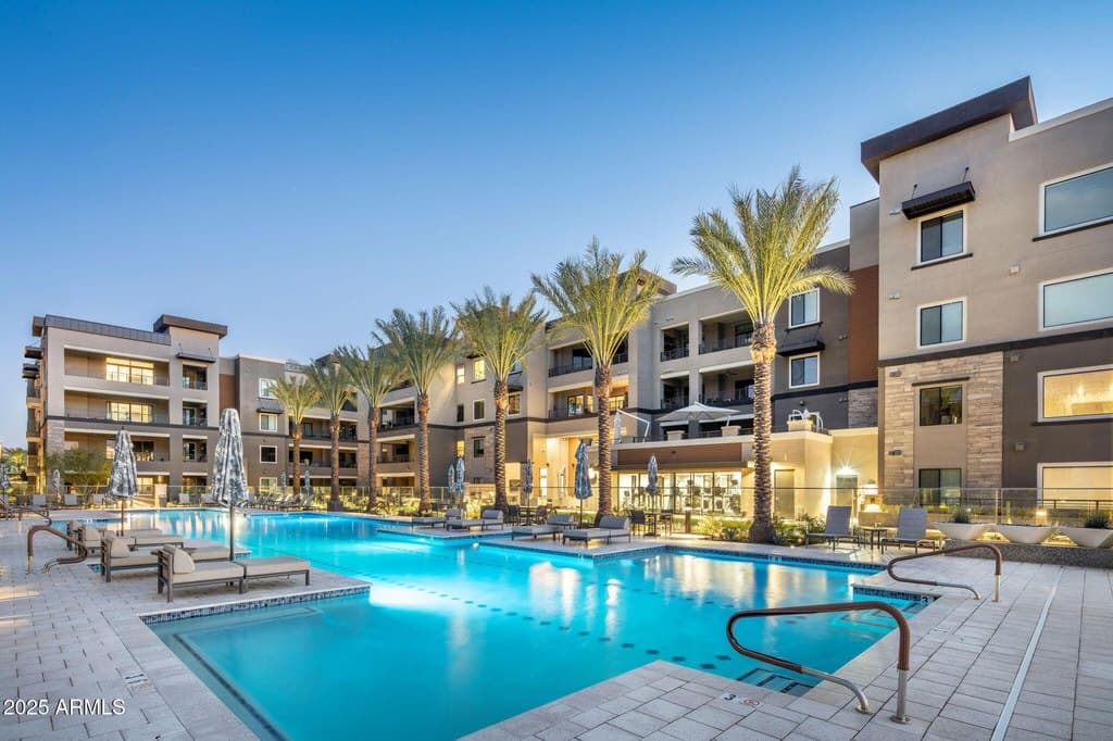 5250 E Deer Valley Dr Unit 303