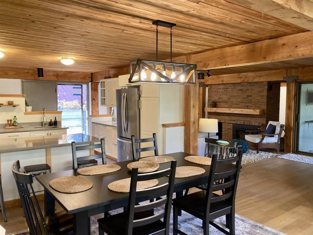 125 Redrock Dr Apt 201, Burlington