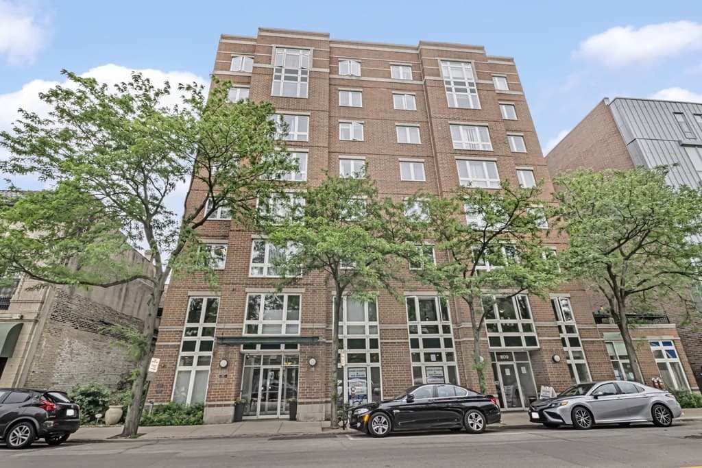 811 Chicago Ave Apt 308, Evanston