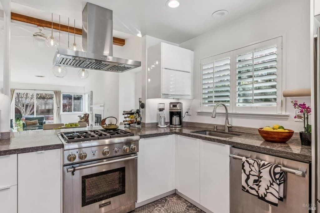 920 5th St W Unit D, Sonoma