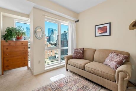 1 Nassau St Unit 1103