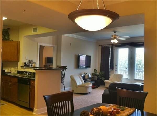 2299 Lone Star Dr Apt 242, Sugar Land