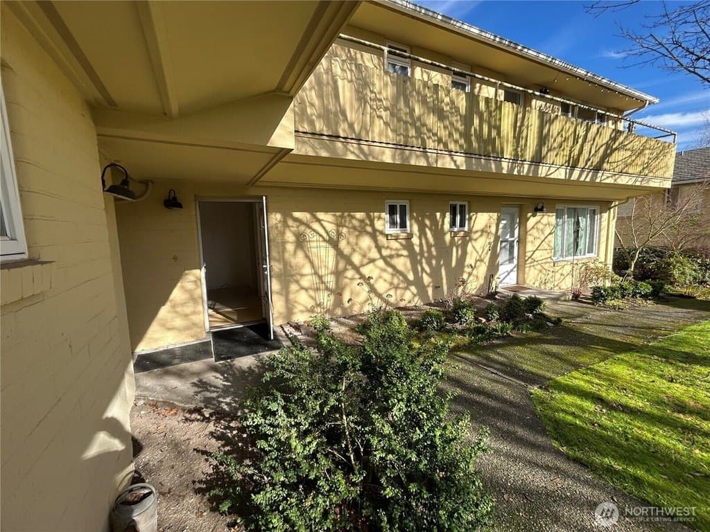 4717 Terrace Dr NE Unit 4717