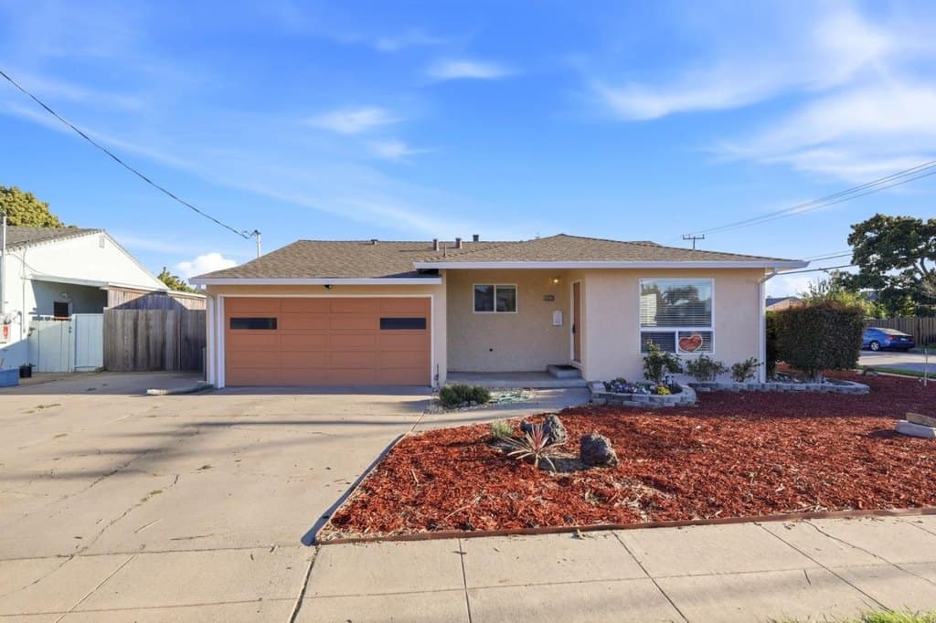 4672 Cerritos Ave, Fremont