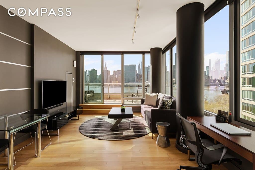 46-30 Center Blvd Unit 610