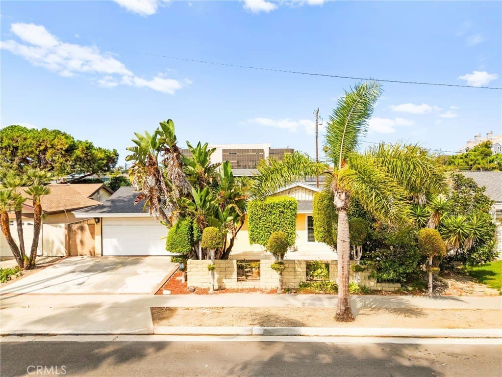 20401 Somerville Ln, Huntington Beach