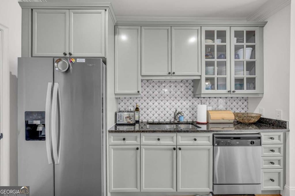 825 Highland Ln NE Apt 1207