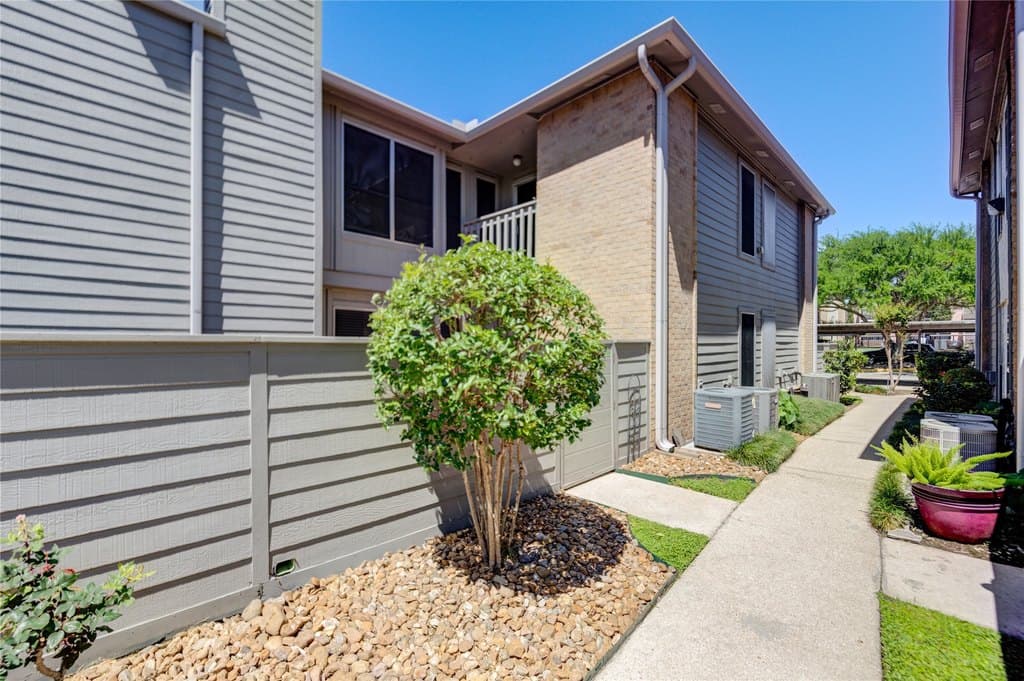 260 El Dorado Blvd Apt 307