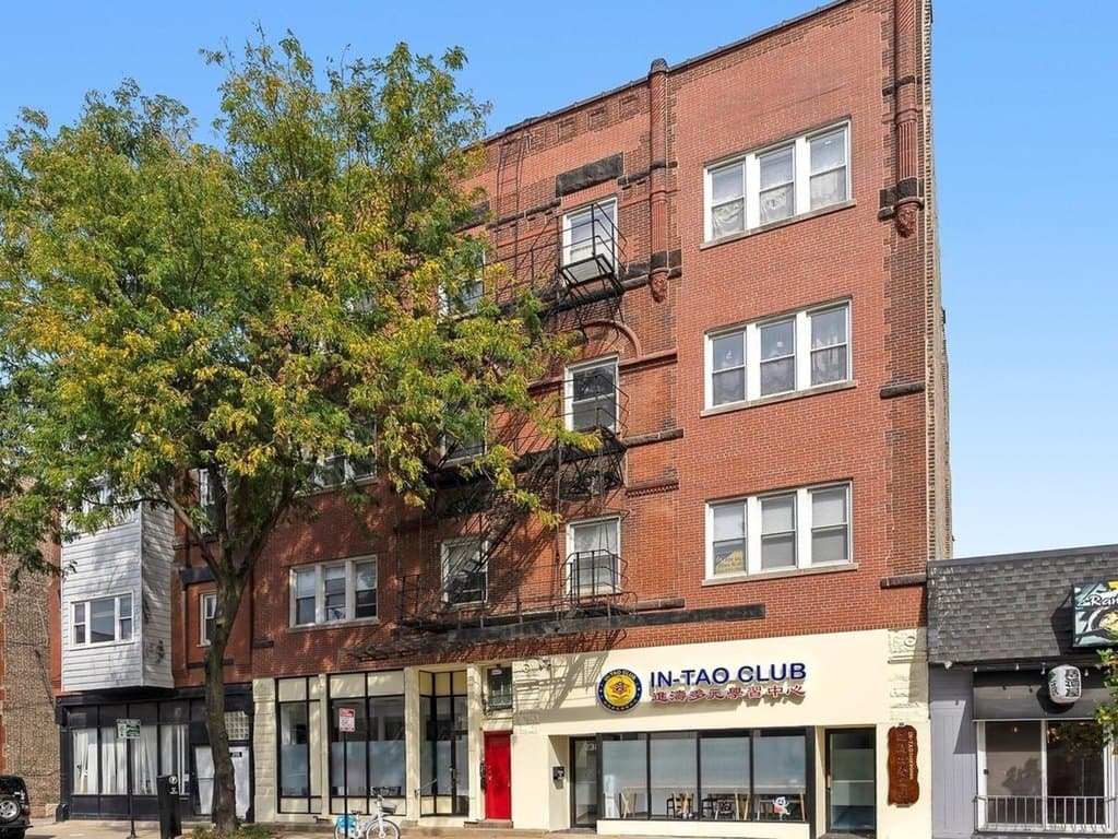 238 W 31st St Unit 4W