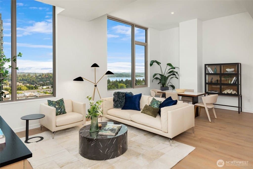 10232 NE 10th St Apt 1806, Bellevue