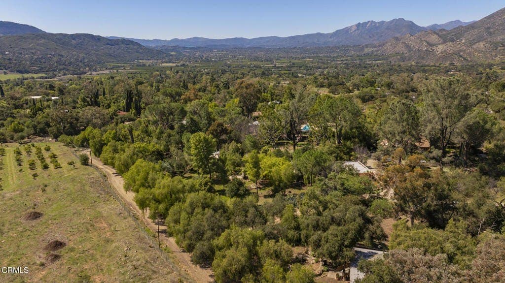 1320 McAndrew Rd, Ojai