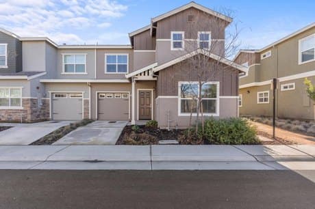 3916 Wickman Loop