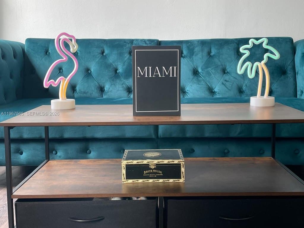 710 Washington Ave Apt 503, Miami Beach