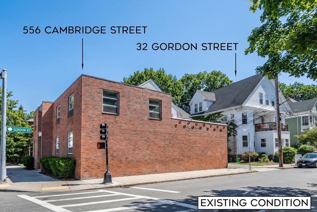 556 Cambridge/32 Gordon Package, Boston