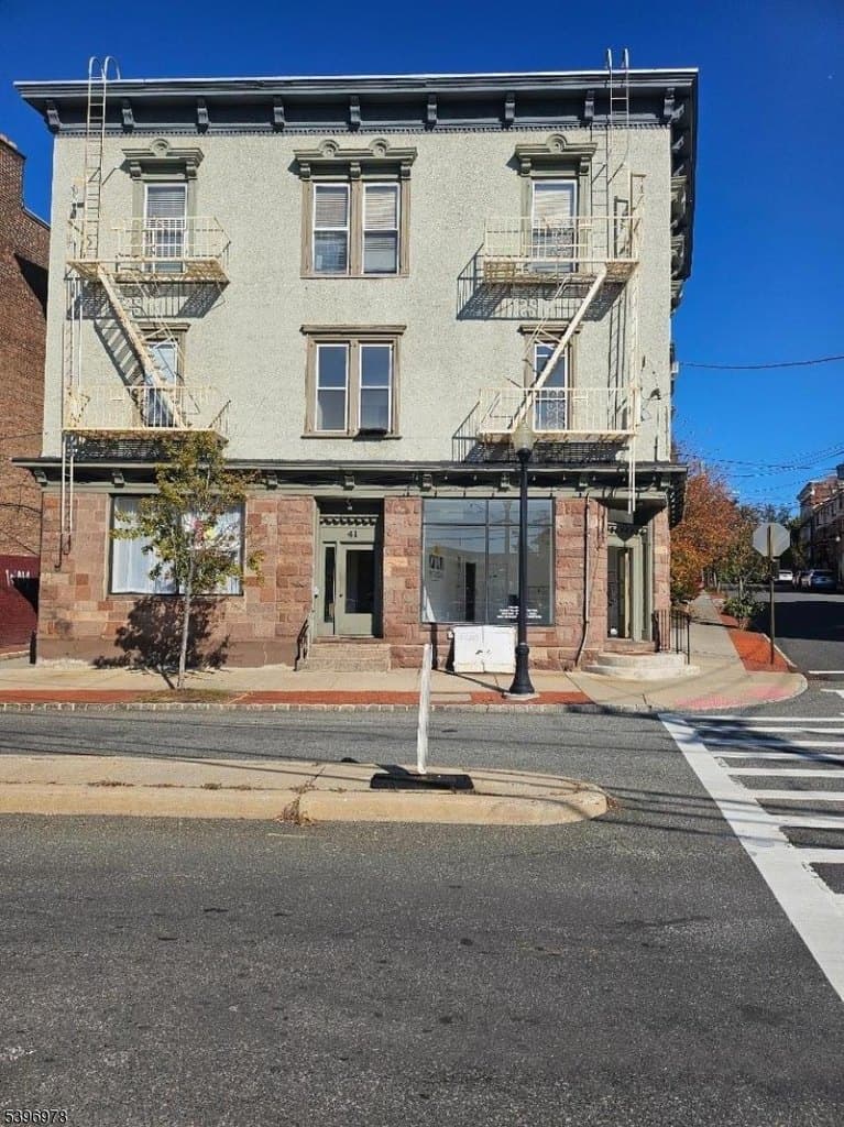 41 Glenridge Ave Apt 2L, Montclair