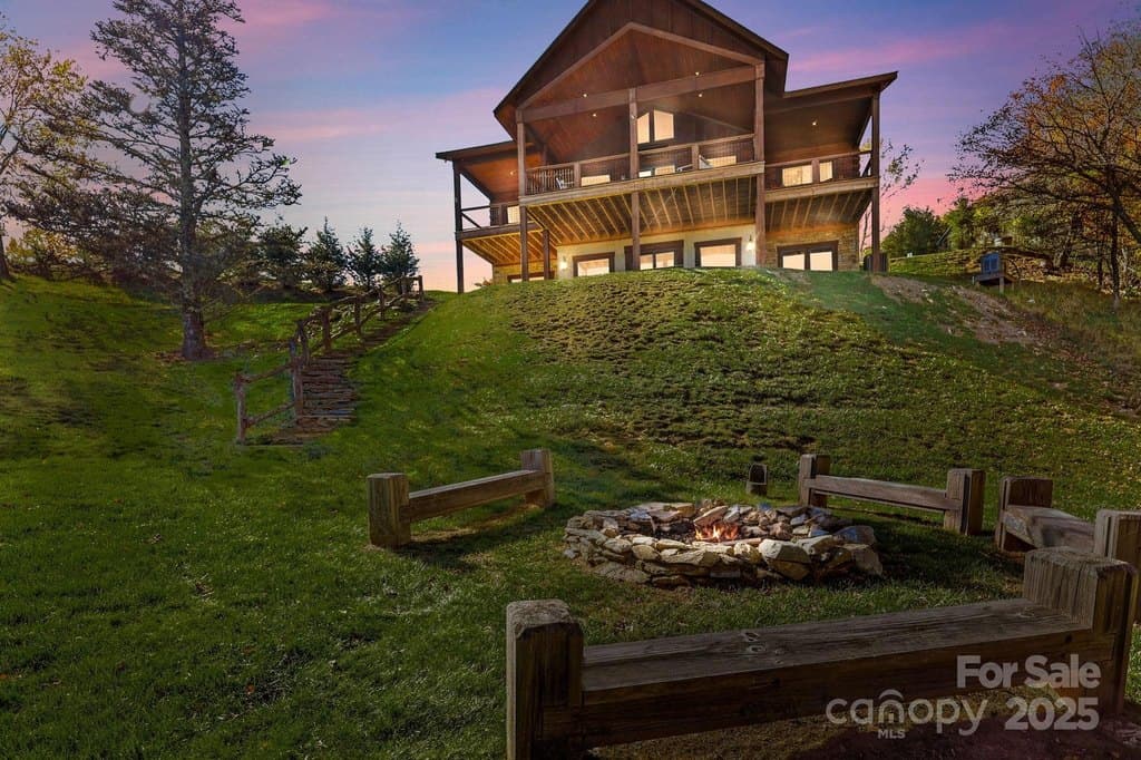 584 Grey Fox Ridge Rd, Banner Elk